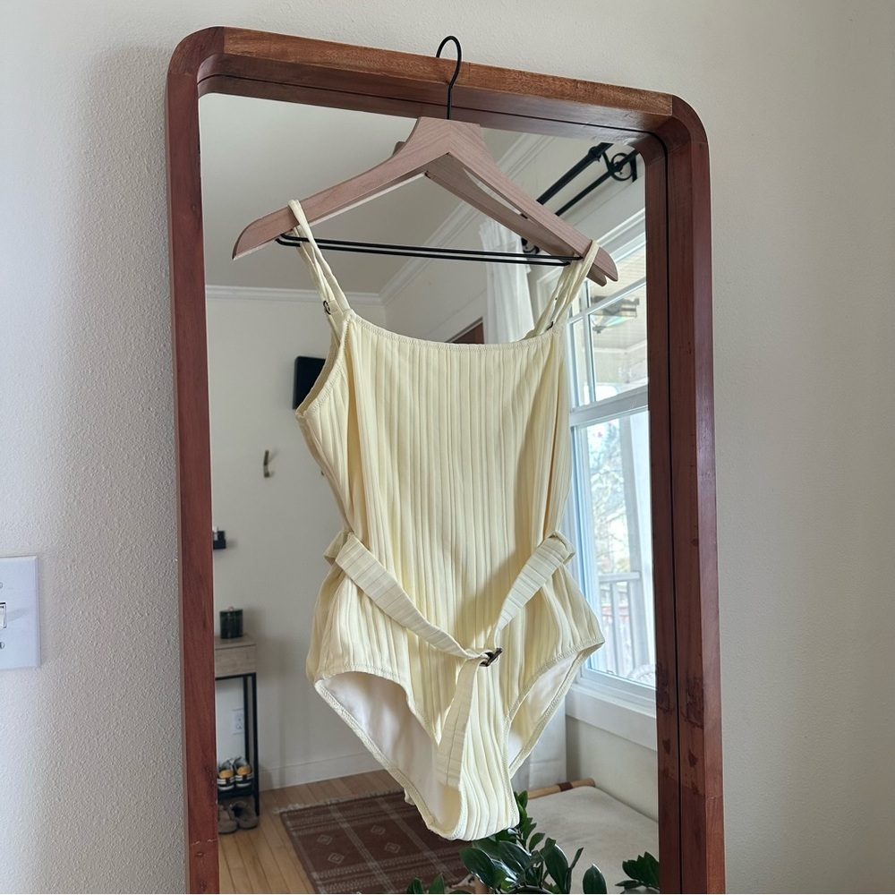 Solid & Striped Nina Belted One Piece Swimsuit Yellow Ribbed Scoopneck Womens M